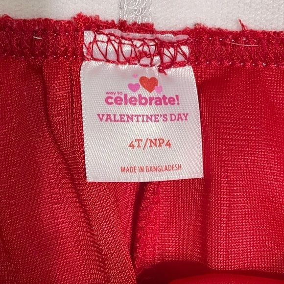 Cute size 4T skirt with layers of pinks and red with a silver sparkly waist band - Picture 3 of 3